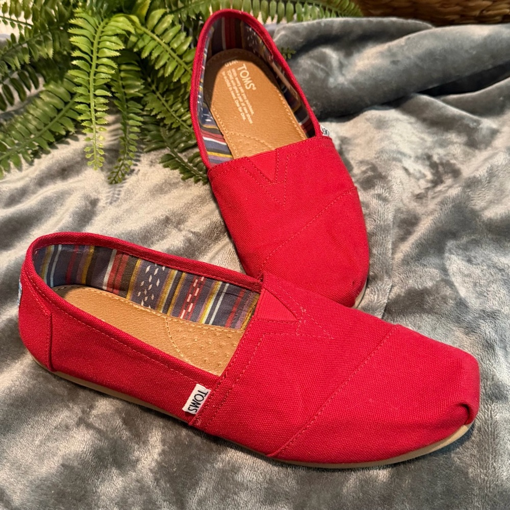 TOMS Women's Red Canvas Slip-On Shoes